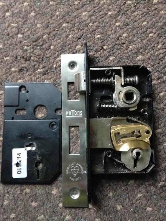 inside of a mortise lock